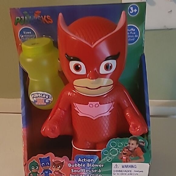 P.J. Masks Red Bubble Blower - Picture 1 of 6
